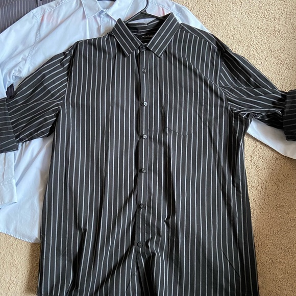 Bundle of 3! Axist dress shirts - Picture 3 of 6